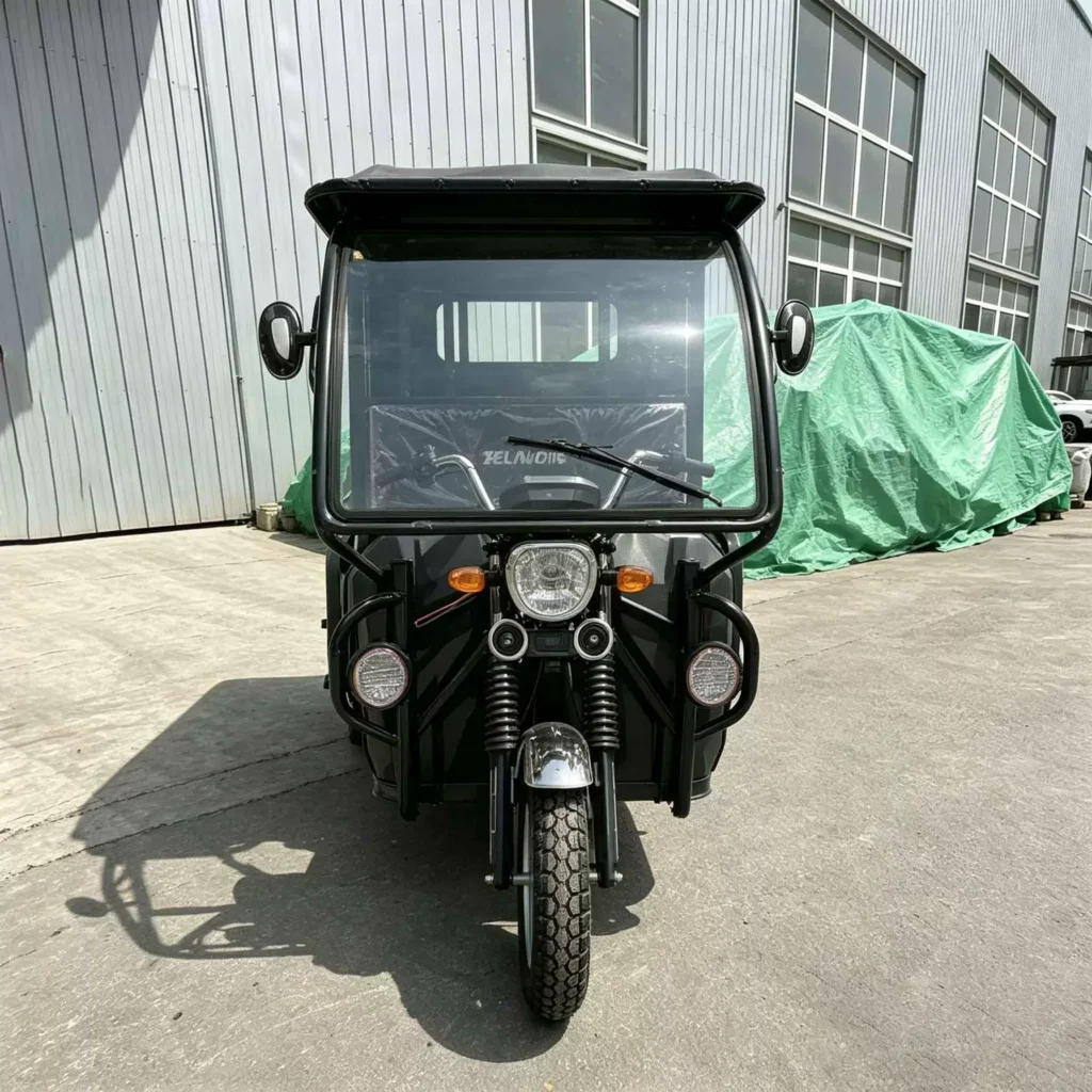 WeldSen Gasoline With Canopy Fuel-Efficient Passenger Tuk-Tuk