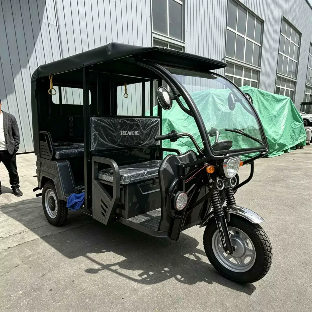 WeldSen Gasoline 6-Seat With Canopy Dual-Row Seats Passenger Tuk-Tuk